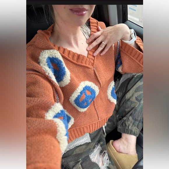 POL Orange Sweater Blue & White Peace Symbols S NEW Peaceful Vibes 3 Bird Nest - Picture 10 of 13